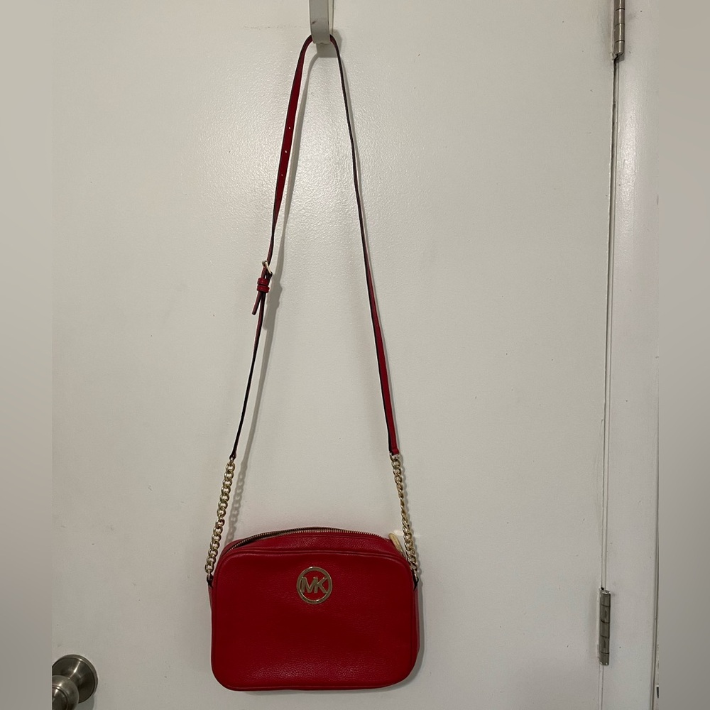 Michael Kors Red Fulton Pebbled Leather Crossbody Bag zip top chain/Buckle strap